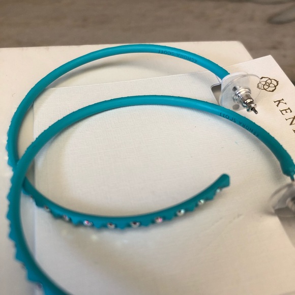 NWOT Kendra Scott Val Matte Aqua Hoop Earrings - Picture 7 of 8
